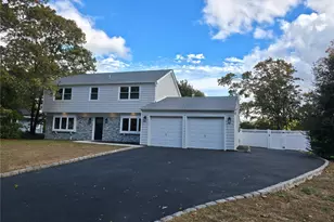 5 Bently Ln, Stony Brook, NY 11790 - Photo 2