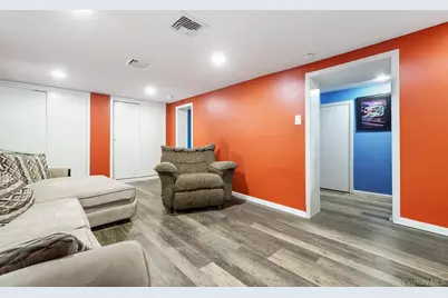 131 W Washington Avenue, Pearl River, NY 10965 - Photo 30