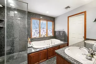 131 W Washington Ave, Pearl River, NY 10965 - Photo 24