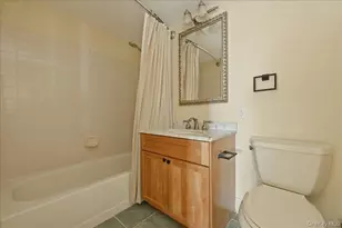 750 W Broadway, Long Beach, NY 11561 - Photo 20