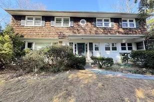 499 Stonytown Rd, Manhasset, NY 11030 - Photo 2