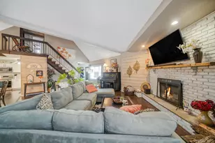 6 Howe Ct, Coram, NY 11727 - Photo 4