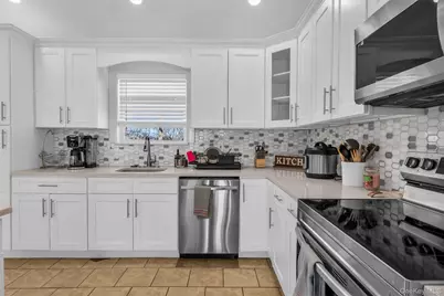 19 Summit, Farmingville, NY 11738 - Photo 4