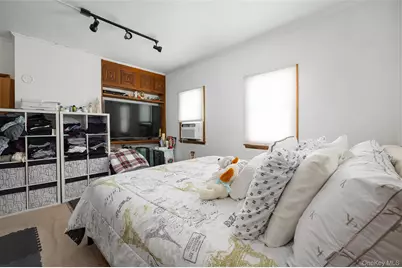 20 W Academy Street, Wappingers Falls, NY 12590 - Photo 18