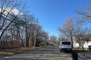 218 Newberry St, Brentwood, NY 11717 - Photo 4