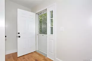 13 Woodland Pl, Airmont, NY 10952 - Photo 2