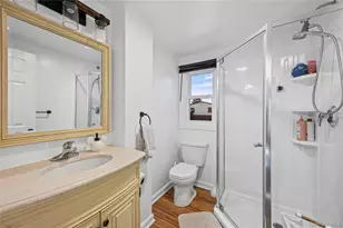 612 N Broome Ave, Lindenhurst, NY 11757 - Photo 22