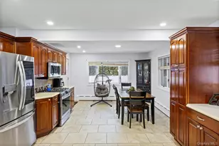 612 N Broome Ave, Lindenhurst, NY 11757 - Photo 10