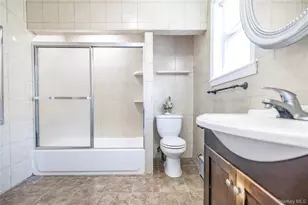 101 Harris Ave, Freeport, NY 11520 - Photo 18