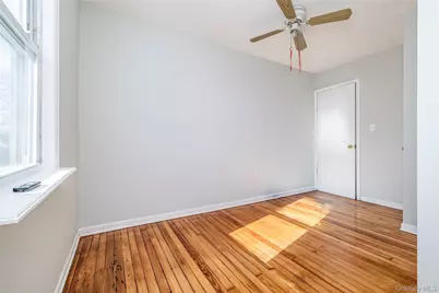 101 Harris Avenue, Freeport, NY 11520 - Photo 12