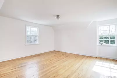 448 Abbey Road N, Manhasset, NY 11030 - Photo 20