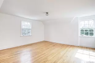 448 Abbey Rd N, Manhasset, NY 11030 - Photo 20