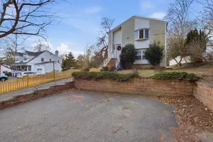 22 Midland Ave, Port Jefferson, NY 11777 - Photo 10