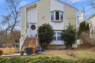 22 Midland Ave, Port Jefferson, NY 11777 - Photo 4