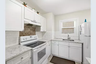 22 Midland Avenue, Port Jefferson, NY 11777 - Photo 16