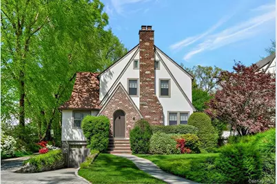 7 Poplar Road, Larchmont, NY 10538 - Photo 2