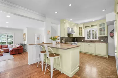 7 Poplar Road, Larchmont, NY 10538 - Photo 10