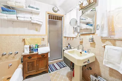 43 Macdonald Street, Hempstead, NY 11550 - Photo 12