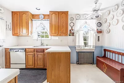 43 Macdonald Street, Hempstead, NY 11550 - Photo 4