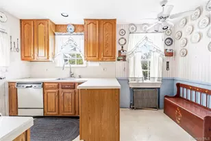 43 MacDonald St, Hempstead, NY 11550 - Photo 4