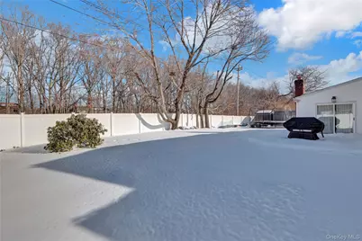 47 Bellwood Avenue, South Setauket, NY 11720 - Photo 28