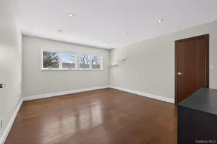 48 Westwood Ct, Woodbury, NY 11797 - Photo 36