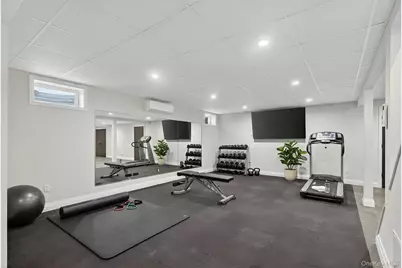 48 Westwood Court, Woodbury, NY 11797 - Photo 44