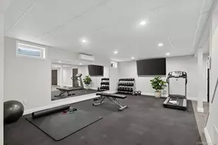 48 Westwood Ct, Woodbury, NY 11797 - Photo 44