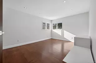 48 Westwood Ct, Woodbury, NY 11797 - Photo 34