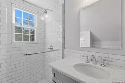 27 Loh Avenue, Tarrytown, NY 10591 - Photo 32