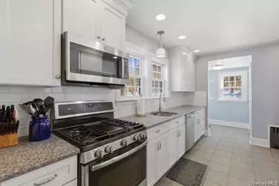 27 Loh Avenue, Tarrytown, NY 10591 - Photo 18