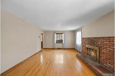 66 Darling Avenue, Smithtown, NY 11787 - Photo 8