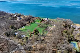 2 Wallis Ln, Saint James, NY 11780 - Photo 24