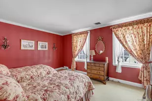 2 Wallis Ln, Saint James, NY 11780 - Photo 18