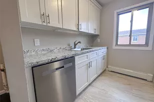 2449 Union Blvd, Islip, NY 11751 - Photo 14