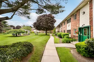 2449 Union Blvd, Islip, NY 11751 - Photo 22