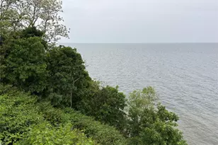 142 Shore Dr, Sound Beach, NY 11789 - Photo 40
