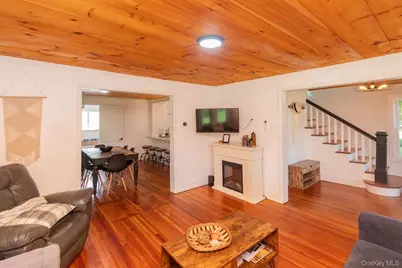 692 Old Route 17, Livingston Manor, NY 12758 - Photo 12