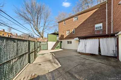 2019 Colden Avenue, Bronx, NY 10462 - Photo 14
