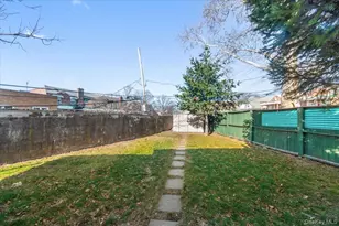 2019 Colden Ave, Bronx, NY 10462 - Photo 2