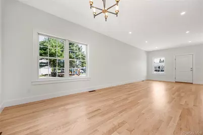 510 Bayport Avenue, Bayport, NY 11705 - Photo 6