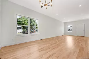 510 Bayport Ave, Bayport, NY 11705 - Photo 6