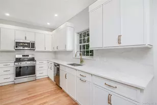 510 Bayport Ave, Bayport, NY 11705 - Photo 10