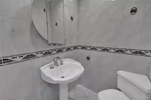 1 Domino Way, Mount Sinai, NY 11766 - Photo 12