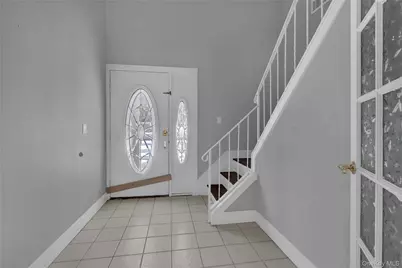 1 Domino Way, Mount Sinai, NY 11766 - Photo 4