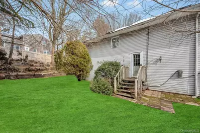 219 Bellerose Avenue, East Northport, NY 11731 - Photo 36