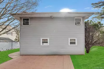 219 Bellerose Avenue, East Northport, NY 11731 - Photo 34