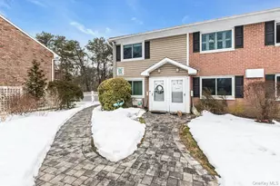 40 W 4th St, Patchogue, NY 11772 - Photo 2