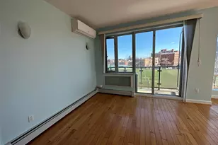 136-21 Latimer Pl, Flushing, NY 11354 - Photo 8