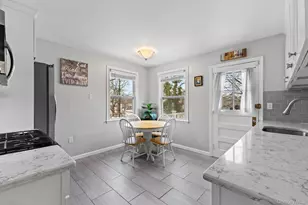 1 Beverly Rd, Yonkers, NY 10710 - Photo 6